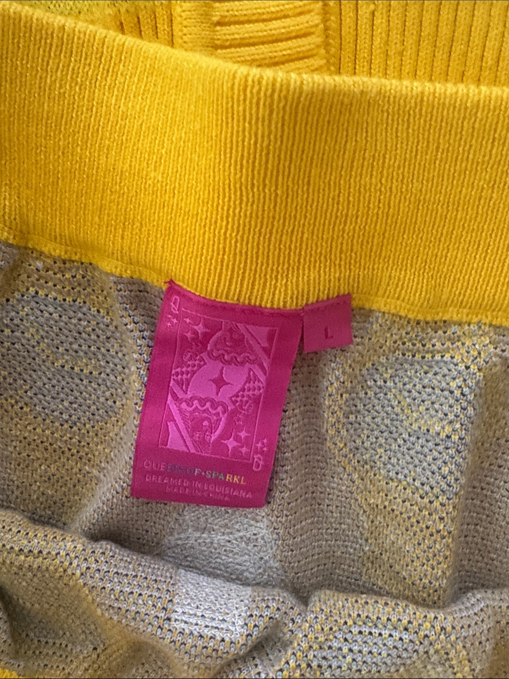 Yellow Knit Top & Skirt Set with Multicolor Watch Motif - Picture 3 of 4